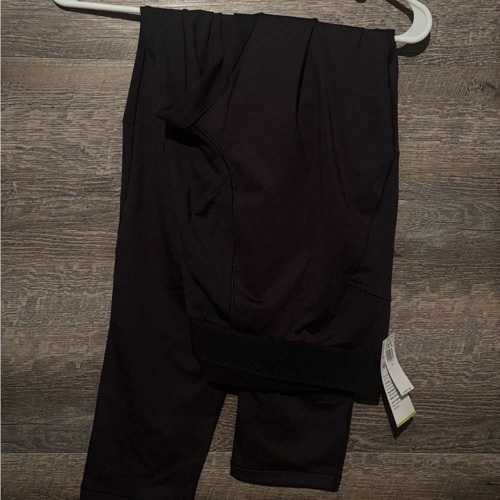 NWT Old Navy men’s athletic leggings